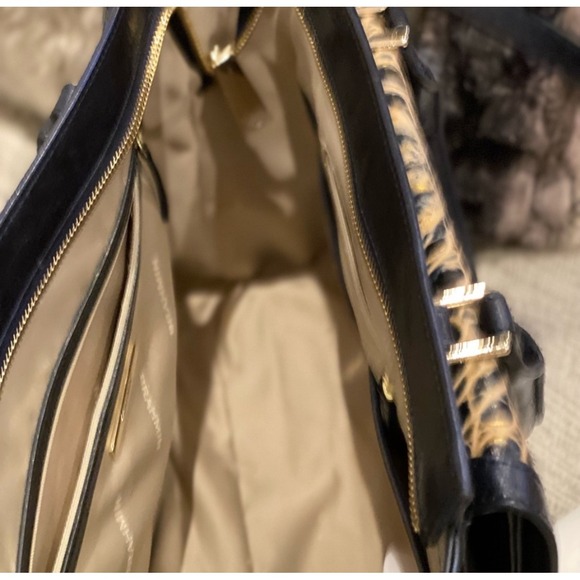 Brahmin‎ Satchel Handbag Croc Embossed Leather Navy Gold Tassel Purse - Picture 2 of 4